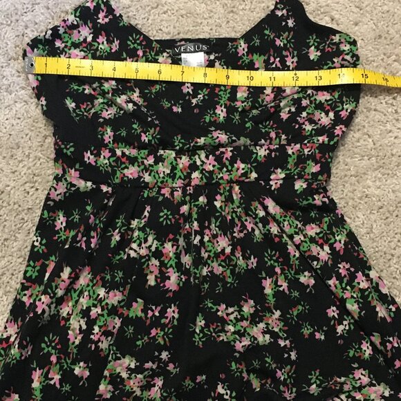 Black Boho Floral Cluster High Waist Tank Top - Picture 11 of 14